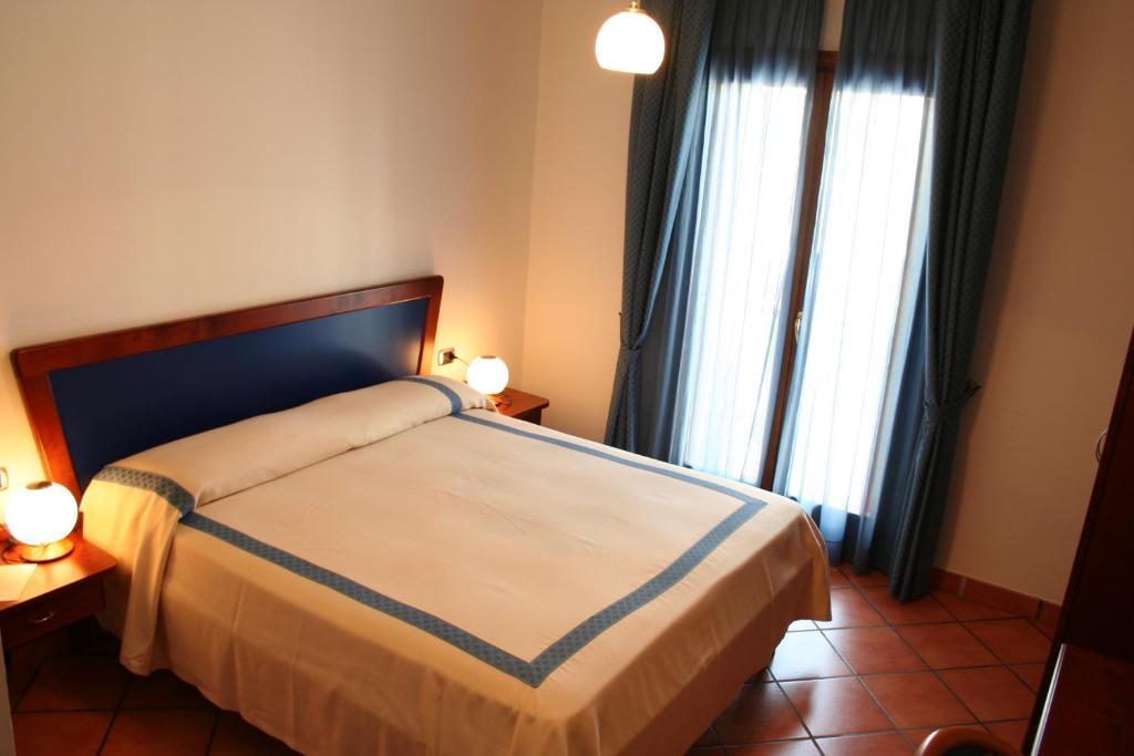 Hotel Locanda Dei Trecento Sapri Quarto foto