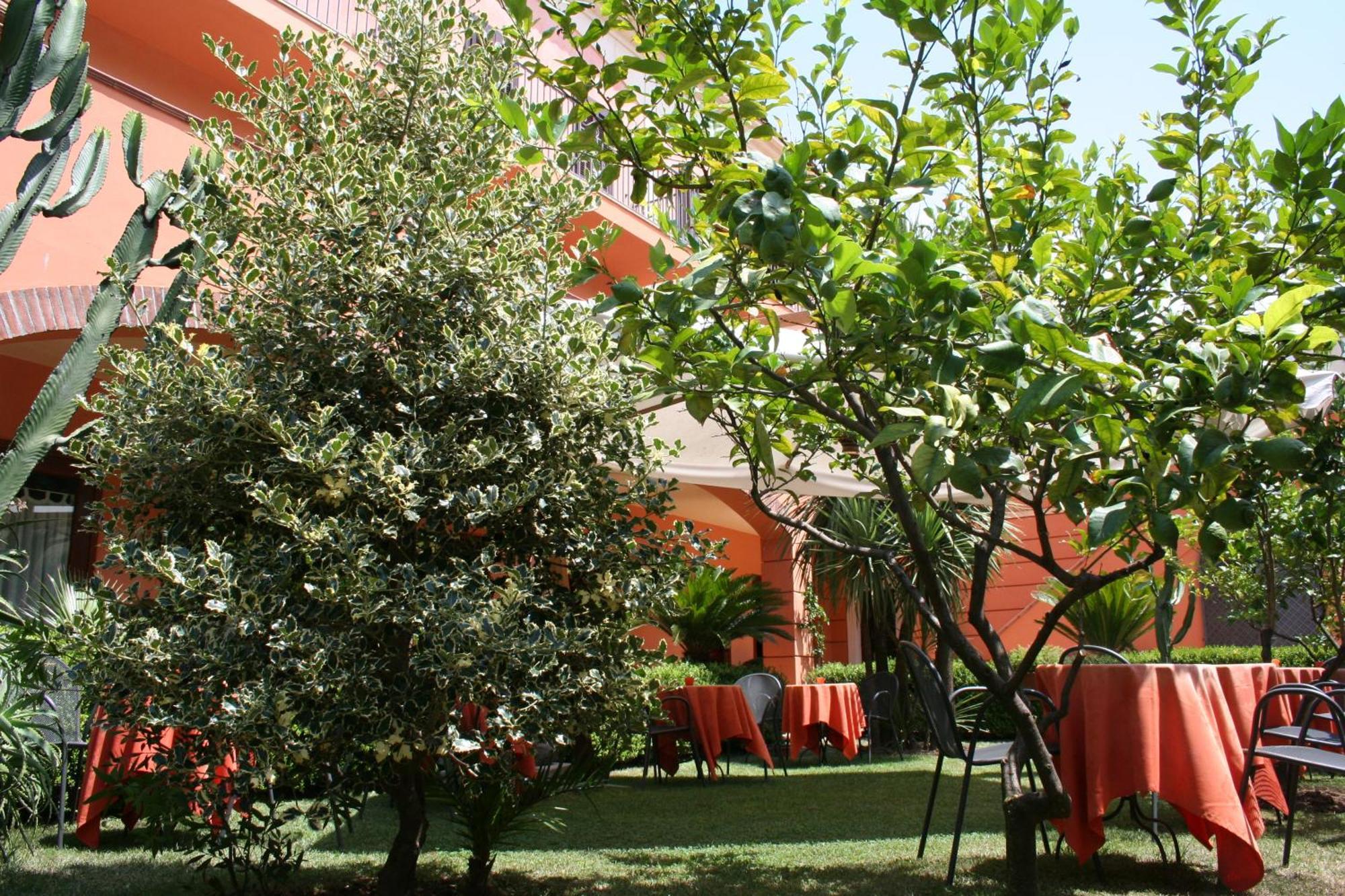 Hotel Locanda Dei Trecento Sapri Exterior foto